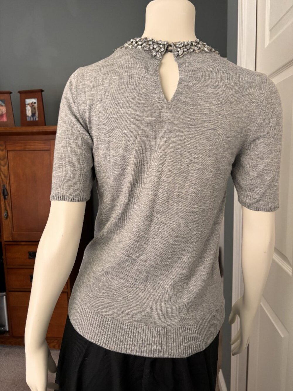 THEO Vegan Cashmere Gray Embellished Neck Knit Top Small - Picture 3 of 6